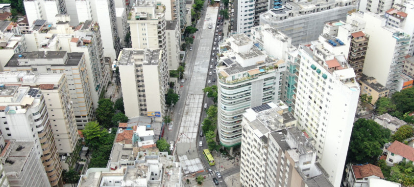 Obras de recuperação da área sobre o canal da Ary Parreiras, em Icaraí, na Zona Sul de Niterói, entram na etapa final e devem ser entregues à população no início do ano que vem