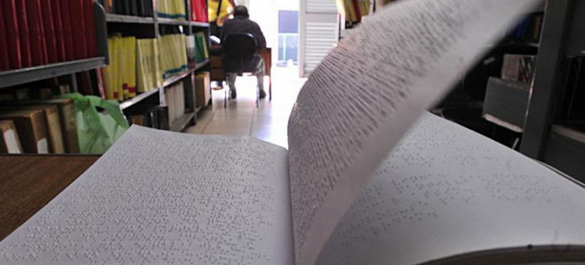 No Dia Mundial do Braille, especialistas mostram como está a acessibilidade no país
