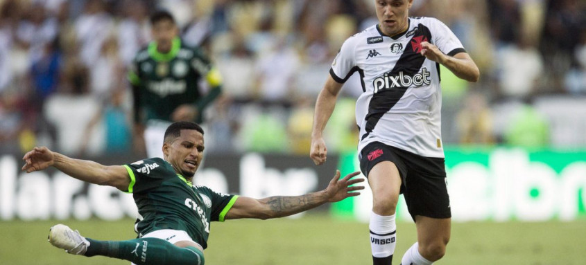 Lance da partida entre Vasco da Gama x Palmeiras pelo Campeonato Brasileiro da Seria A no Maracana em 23 de abril de 2023. Foto: Daniel RAMALHO/VASCO