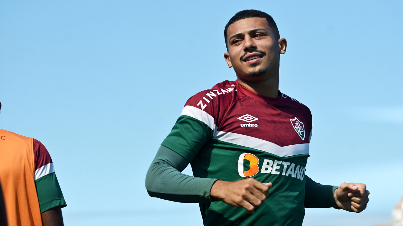 Fulham lidera corrida de ingleses para tirar André do Fluminense