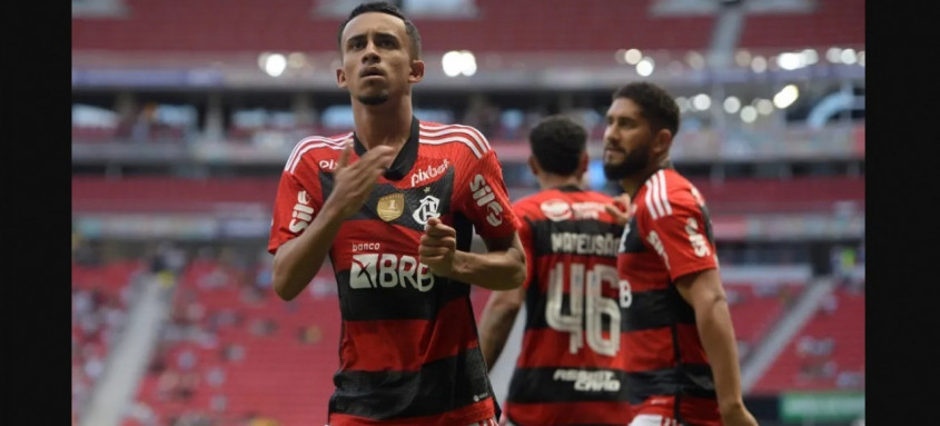 Matheus Gonçalves comemora gol em Botafogo x Flamengo