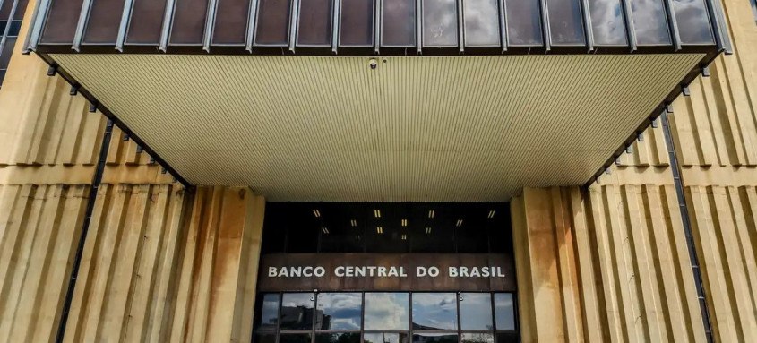 Estimativa está no Boletim Focus desta segunda-feira (22), pesquisa divulgada semanalmente pelo Banco Central