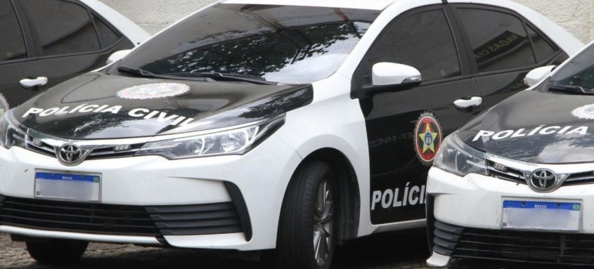 Na Polícia Civil, o Departamento-Geral de Polícia de Atendimento à Mulher (DGPAM) está à frente do trabalho