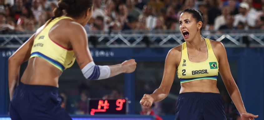 Ana Patrícia e Duda conquistaram a medalha de ouro no vôlei de praia feminino nos Jogos Olímpicos de Paris