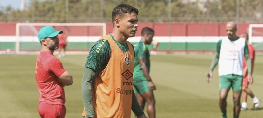 Thiago Silva comandará a defesa do Fluminense no difícil compromisso contra o São Paulo