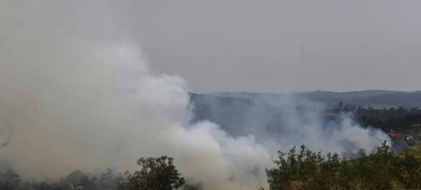 Estado de São Paulo tem cinco municípios com incêndios em andamento, informou, nesta segunda-feira, a Defesa Civil estadual