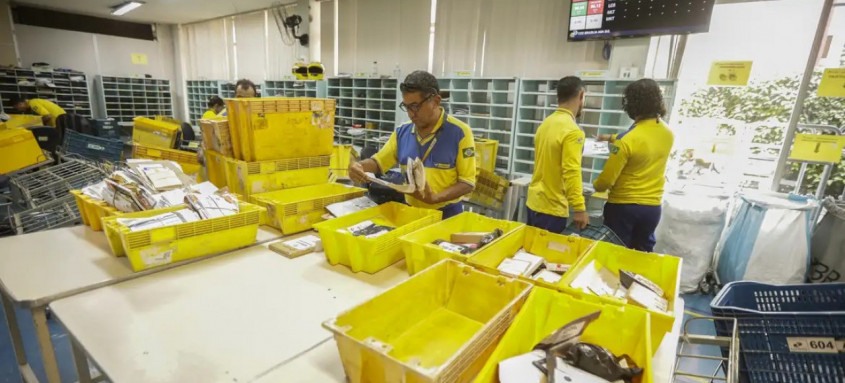 O presidente dos Correios confirmou a realização do concurso para o preenchimento de 3.468 vagas de nível médio e superior