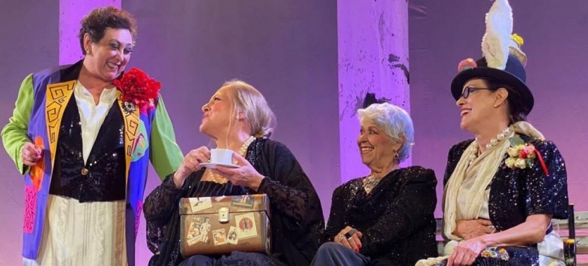 Peça 'As Meninas Velhas', com Lucinha Lins, Barbara Bruno, Nadia Nardini e Divina Valéria, ficará em cartaz na Sala Nelson Pereira dos Santos de sexta a domingo