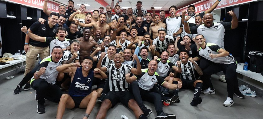 Botafogo avançou às semifinais da Libertadores e espera o vencedor do duelo entre Peñarol e Flamengo