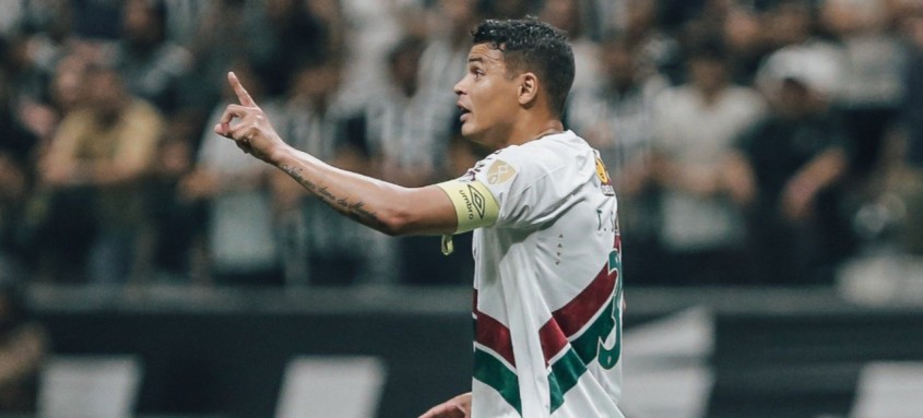 Thiago Silva não conseguiu ajudar o Fluminense a chegar na semifinal da Copa Libertadores