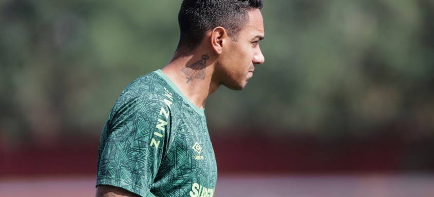 Fluminense, do zagueiro Antônio Carlos, segue na zona de rebaixamento do Campeonato Brasileiro