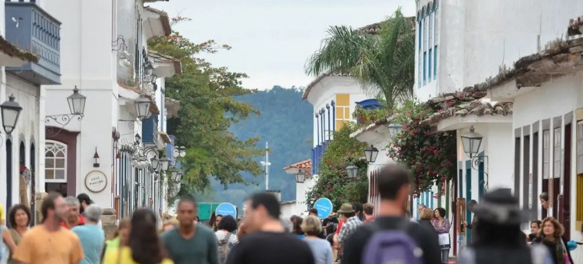 Durante cinco dias, a maior festa literária do Brasil vai promover discussões sobre temas atuais como o impacto das queimadas