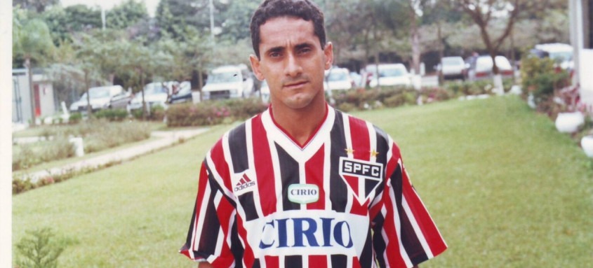 Com a camisa do São Paulo, Zé Carlos ganhou o Paulistão de 1998, mesmo ano em que defendeu a Seleção Brasileira na Copa da França