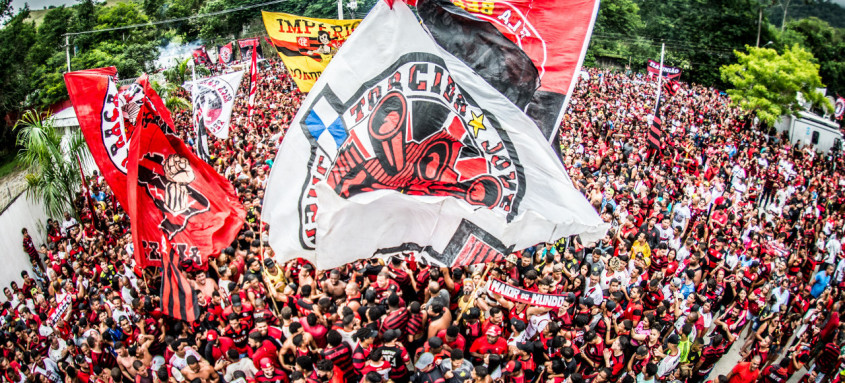 A torcida do Flamengo promete fazer uma grande festa no Maracanã pelo primeiro jogo das finais da Copa do Brasil