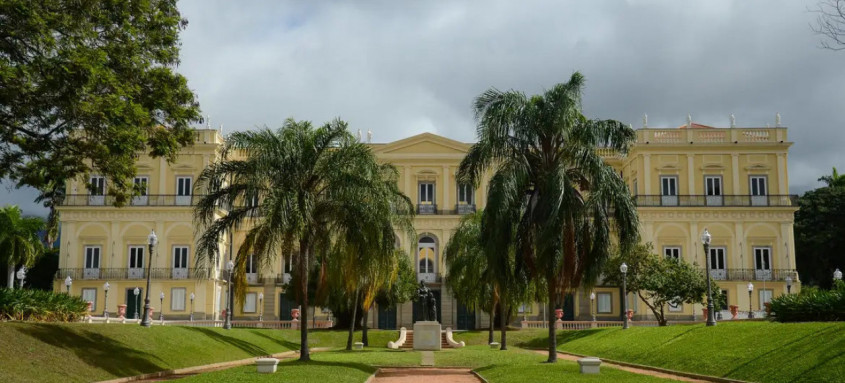 Museu Nacional está em processo de reconstrução após incêndio de grandes proporções que atingiu o local em setembro de 2018