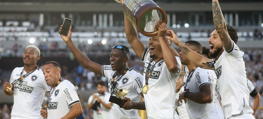 Campeão da Libertadores, o Botafogo pode ser o adversário do Real Madrid na Copa Intercontinental