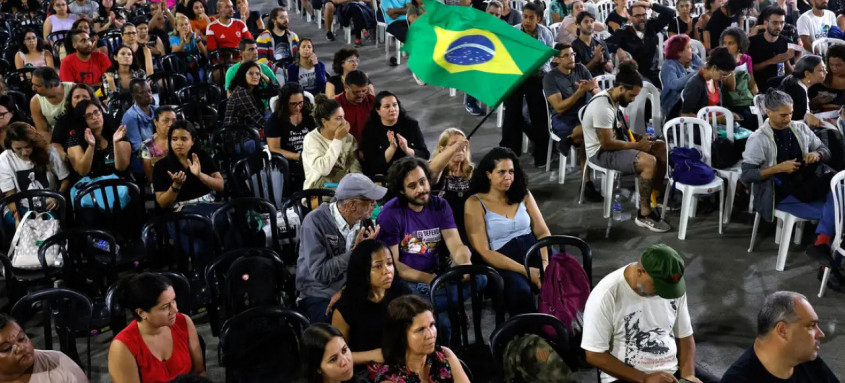 Professores municipais do Rio de Janeiro encerraram, nesta sexta, uma greve que começou no dia 25 de novembro