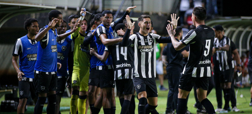 Botafogo vem de vitória na estreia da Copinha 2025
