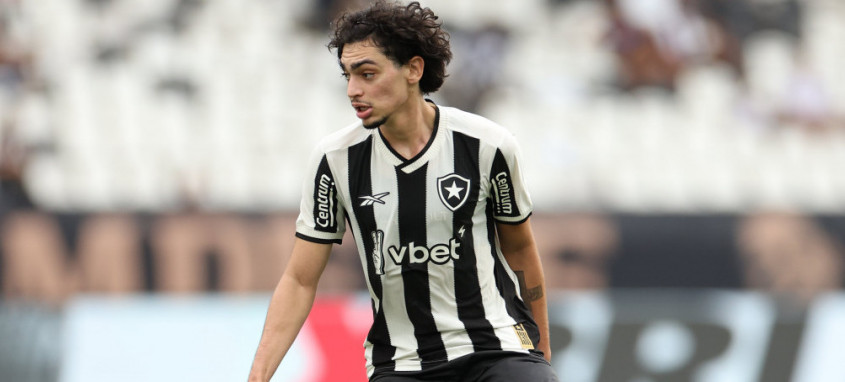 Matheus Nascimento é um dos nomes mais conhecidos no time do Botafogo que iniciou o Campeonato Carioca