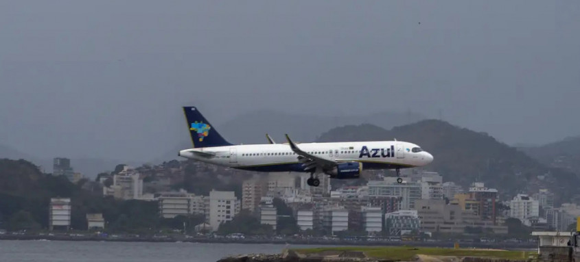 Azul e Abra (holding que controla a Gol) assinaram memorando de entendimento visando a parceria 