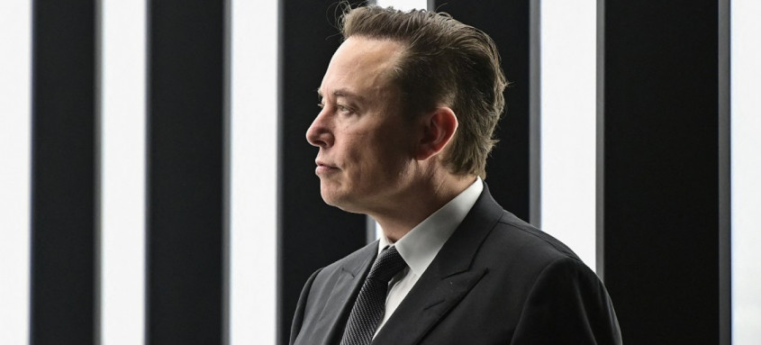 Musk acredita que o governo pode eliminar até US$ 1 trilhão do déficit no próximo ano
