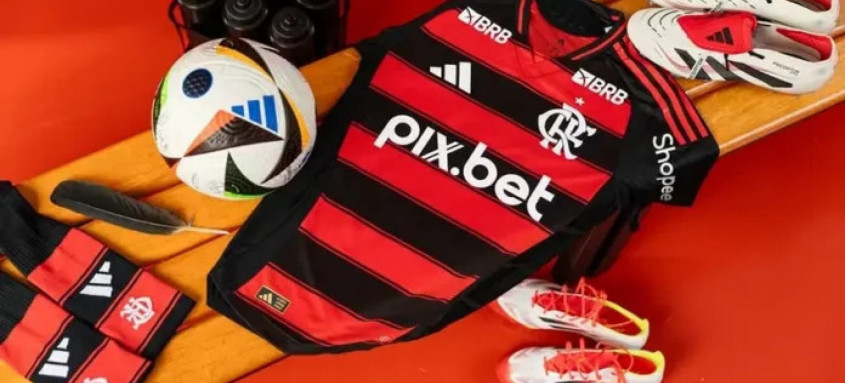 Flamengo apresenta projeção de R$ 1,5 bilhão em receitas e superavit de R$ 180 milhões para 2025