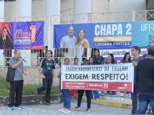 Greve na Ebserh: Profissionais da Saúde Protestam em Frente ao Antônio Pedro
