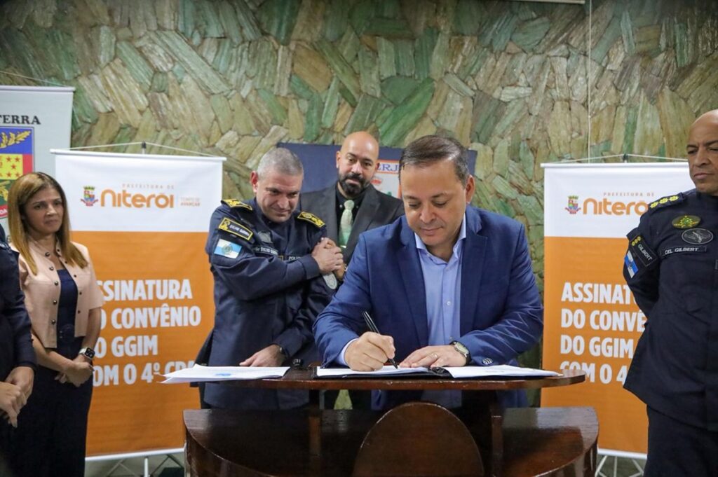 Prefeitura de Niterói assina acordo para reforma do 4º CPA e reforça parceria com a Polícia Militar
