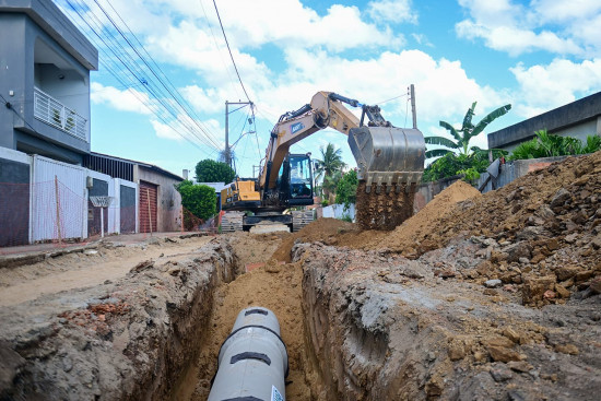 Bairro Legal do Parque Real avança com pavimentação e construção de calçadas