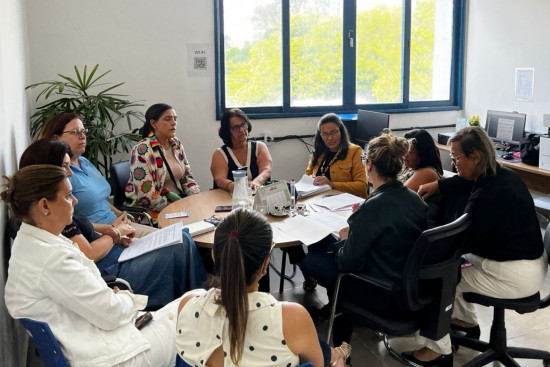Secretaria de EducaÃ§Ã£o reÃºne ComissÃ£o para atualizaÃ§Ã£o do Regime Interno