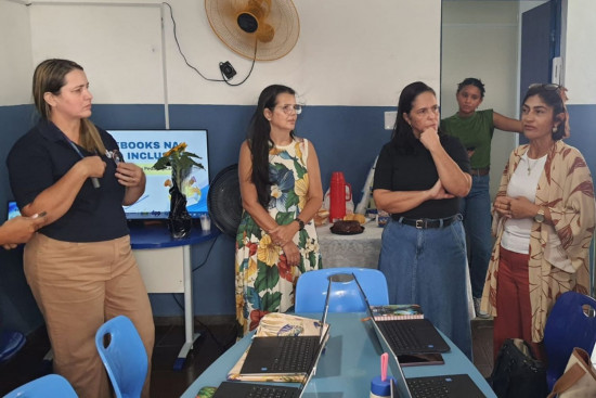 Professores da Escola de Aprendizagem Inclusiva têm formação sobre Educação Digital