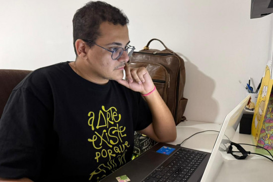 À véspera do concurso, candidato aposta em vaga na Educação de Campos 
      
         Com cerca de 1.000 vagas para professores dos anos iniciais e finais do ensino fundamental, além de pedagogo, o concurso público da área da...