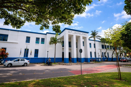 Educação oferta cursos AVA em parceria com a Seeduc/RJ    
      
         A Secretaria Municipal de Educação, Ciência e Tecnologia (Seduct), por meio da Escola de Formação dos Educadores Municipais (Efem), está...