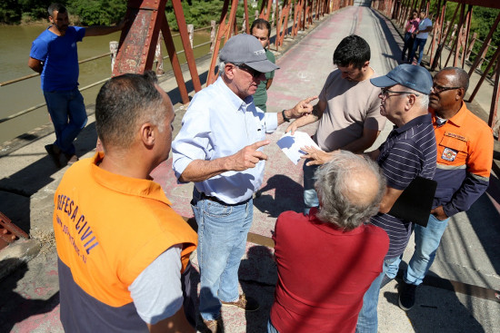 Planejamento para execução da recuperação da Ponte Barcelos Martins avança 
      
         O planejamento para execução da recuperação da ponte Barcelos Martins entrou na sua etapa final de estudos. Nesta segunda-feira (27), engenheiros...
