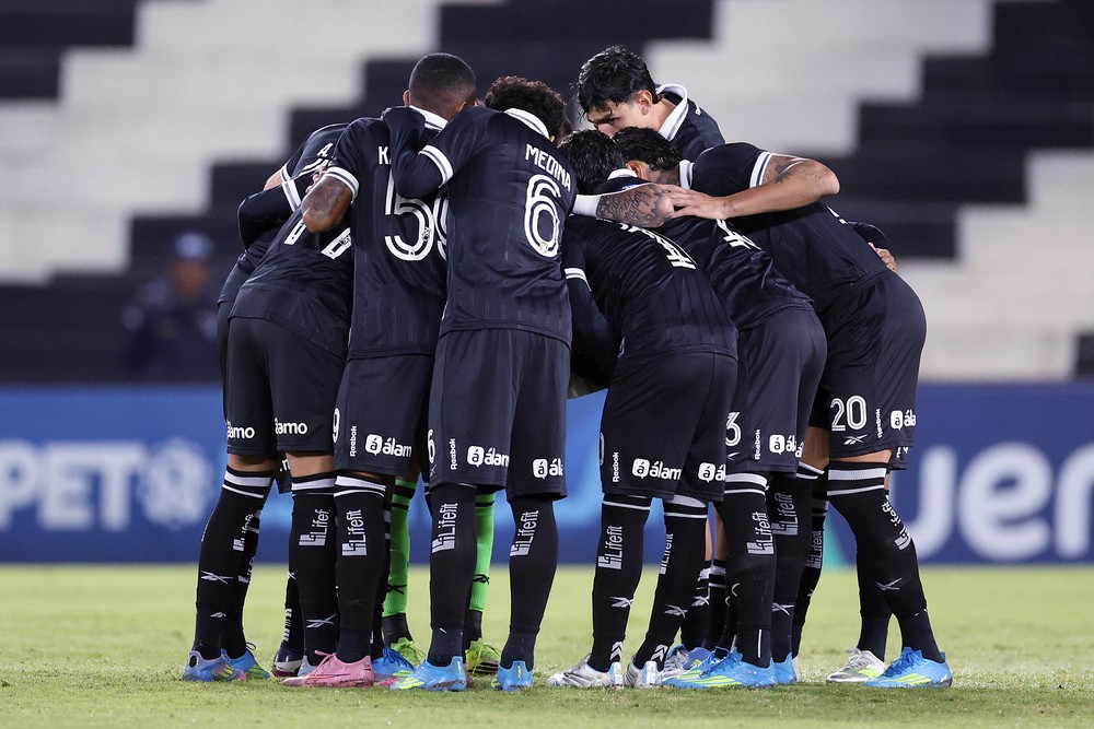 Jogadores do Botafogo em campo