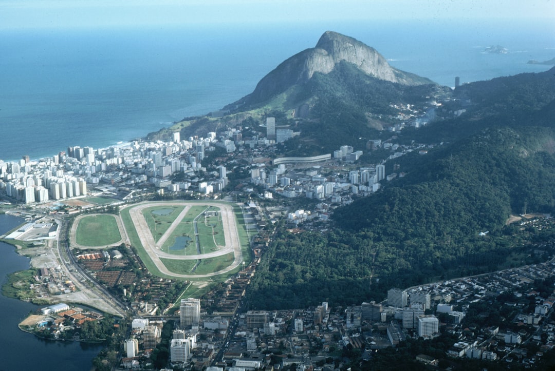 Vista do Rio de Janeiro em imagem usada na cobertura de Flamengo x Independiente del Valle no Maracanã