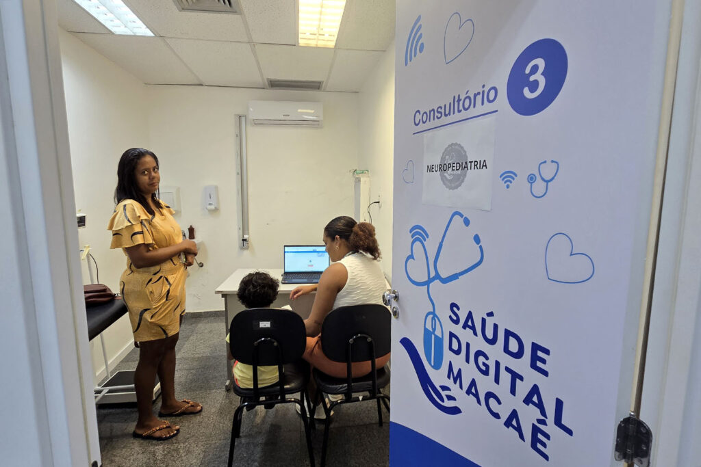 Atendimento no Centro de Especialidades Médicas Dona Alba, em Macaé