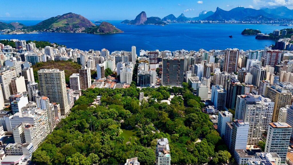 Vista de Niterói em imagem oficial da Prefeitura