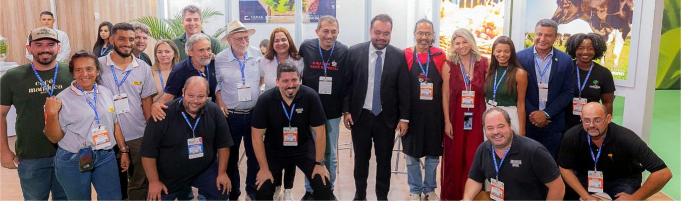 Imagem institucional da Pesagro-Rio em evento do setor agropecuário