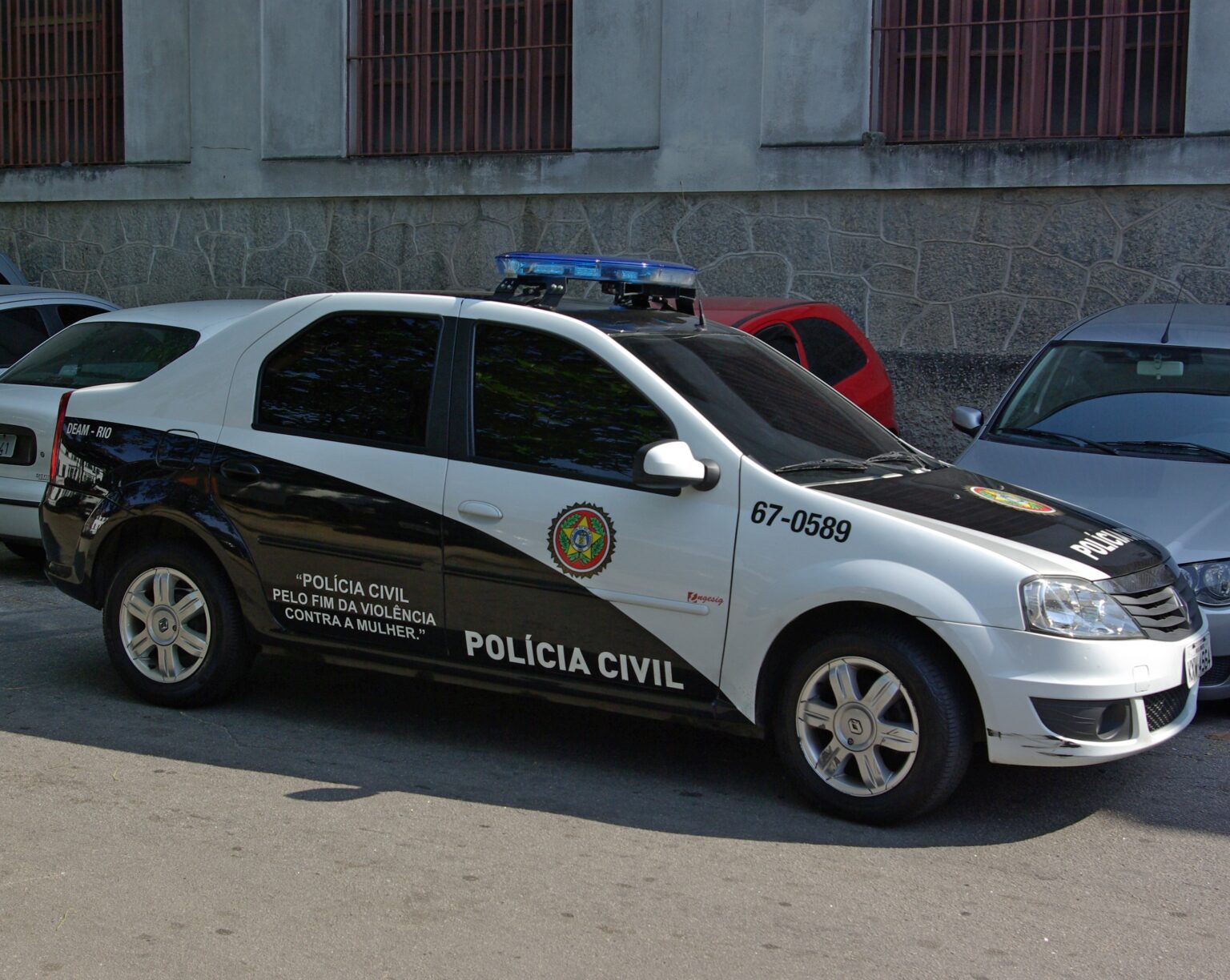 Viatura da Delegacia de Atendimento à Mulher da Polícia Civil do Rio de Janeiro