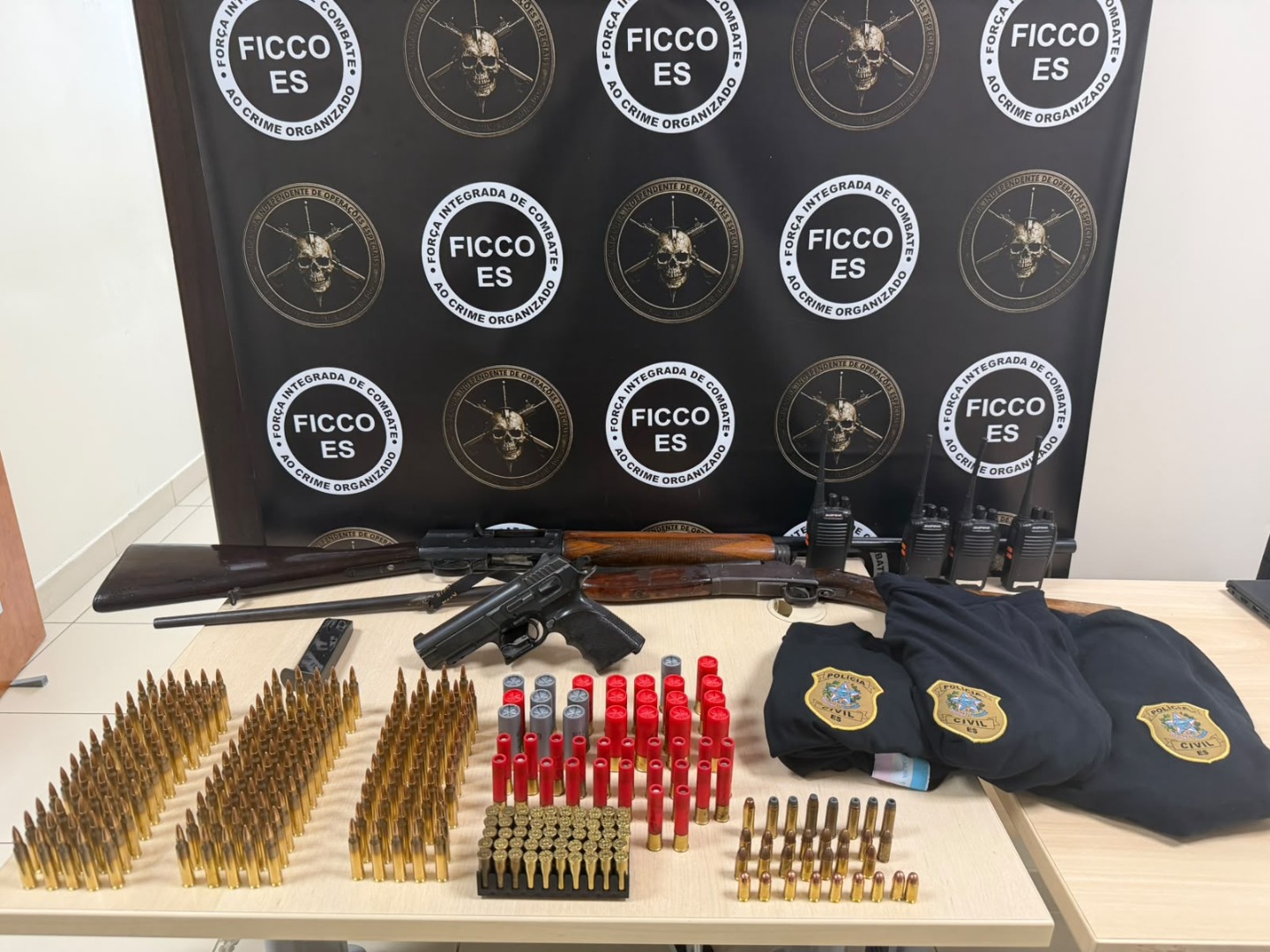 Armas e munições apreendidas pela FICCO em Vila Velha