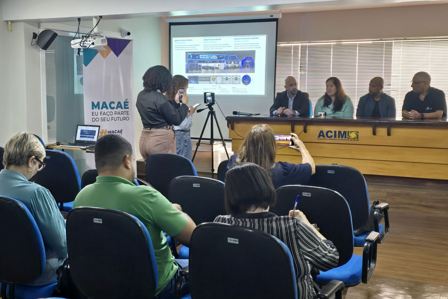 Apresentação do Macaé Summit durante encontro em Macaé