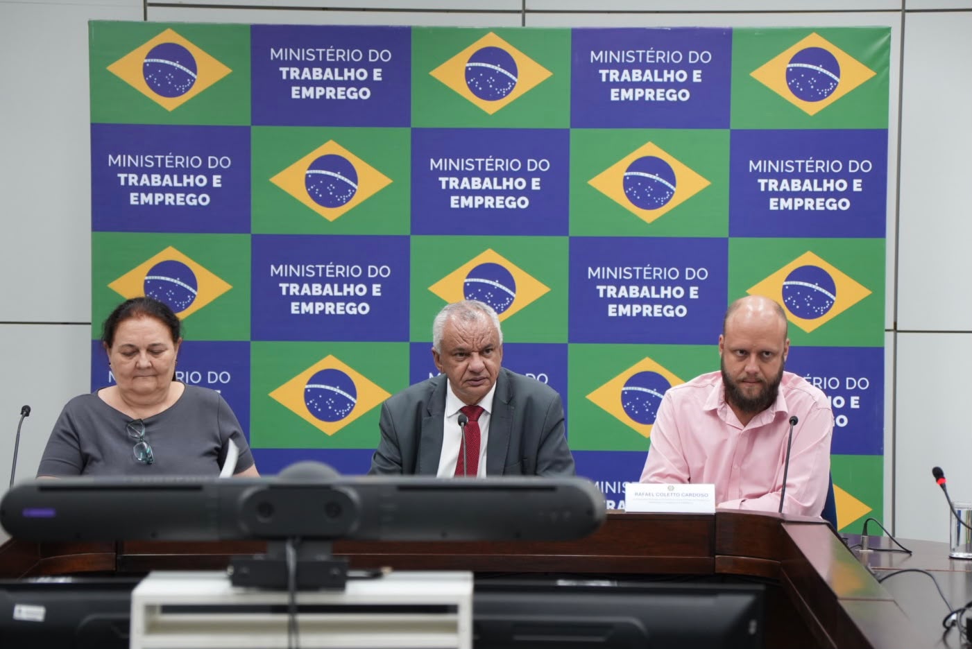 Apresentação dos dados do Novo Caged referentes a agosto