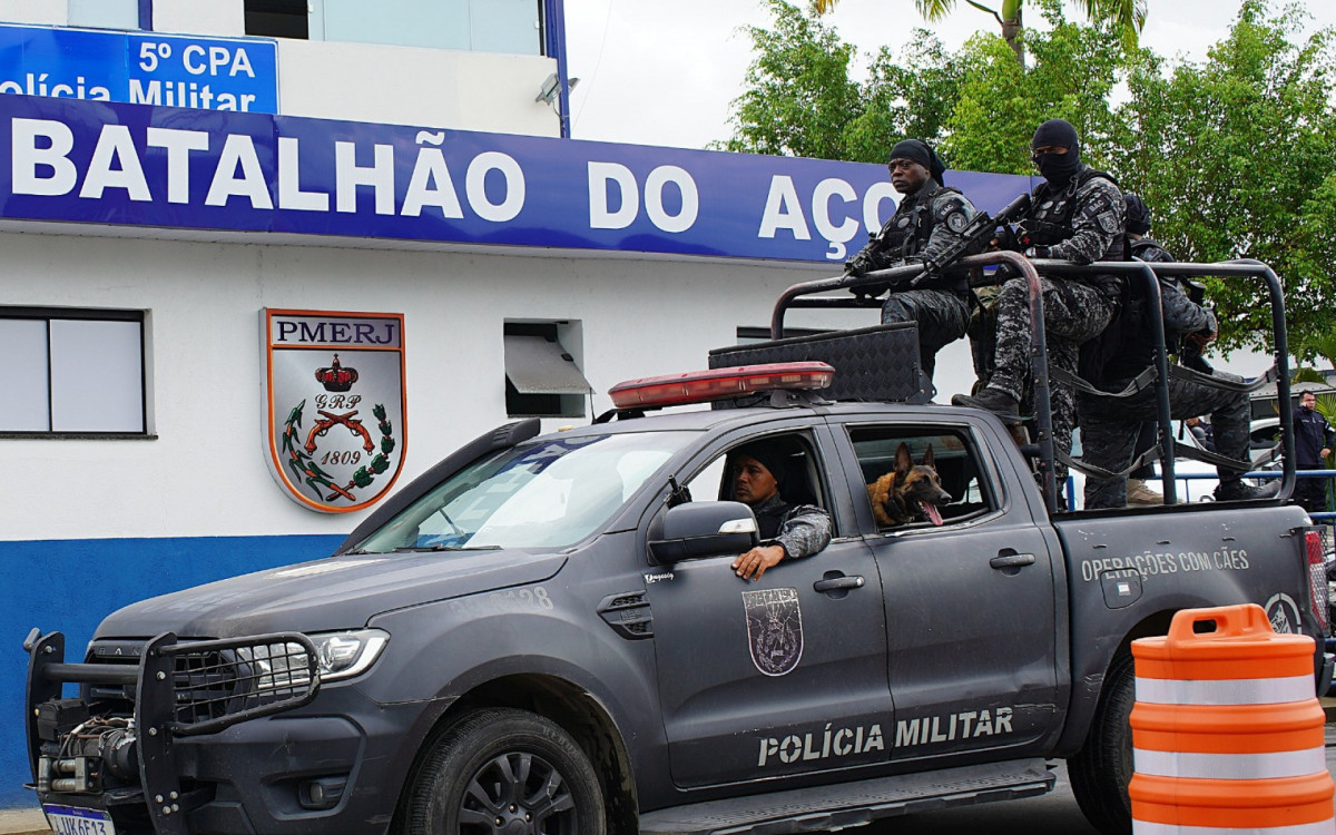 Operação policial na região da Vila Brasília, em Volta Redonda