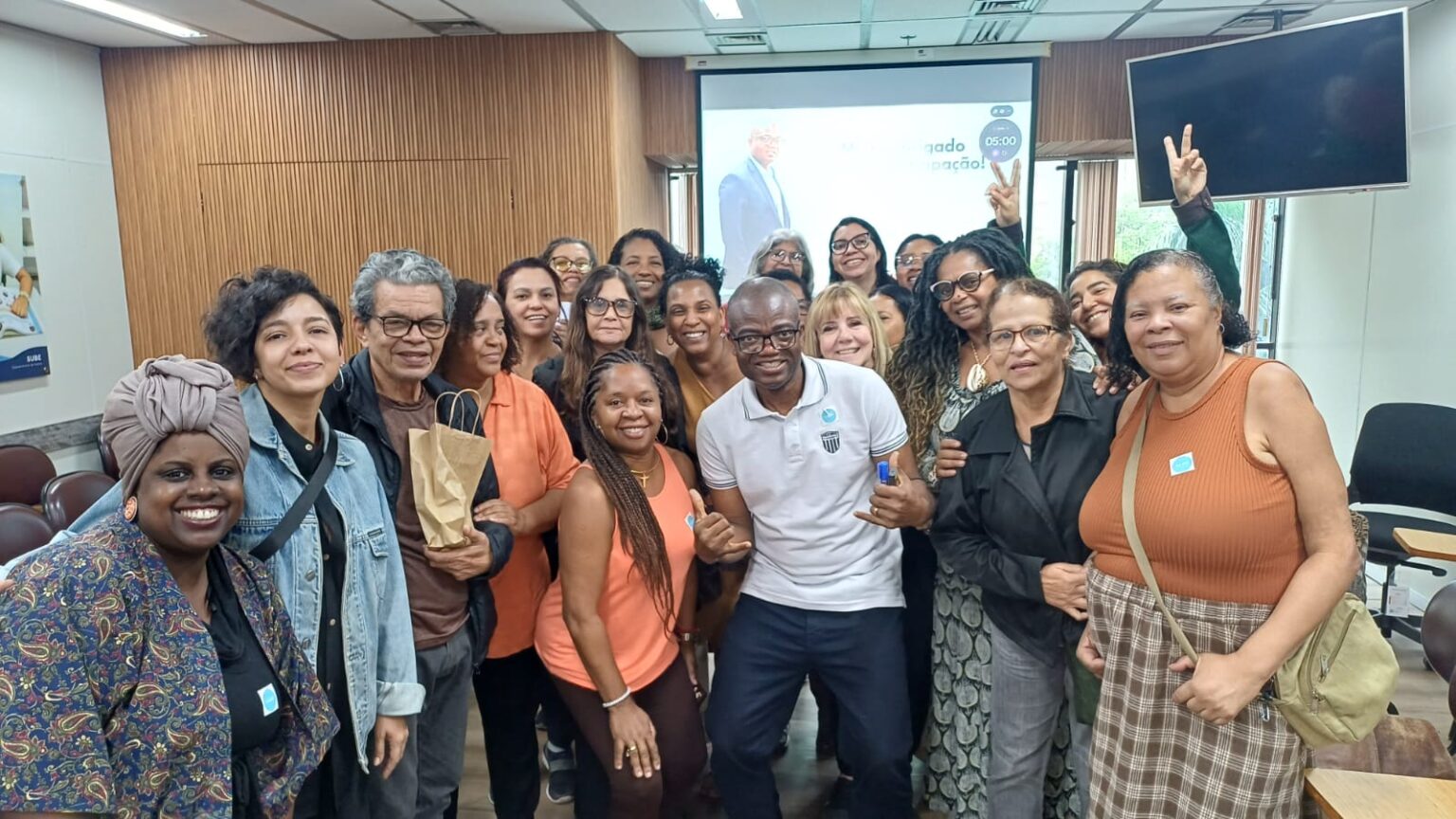 Mulheres participam de formação para empreendedoras comunitárias no Rio
