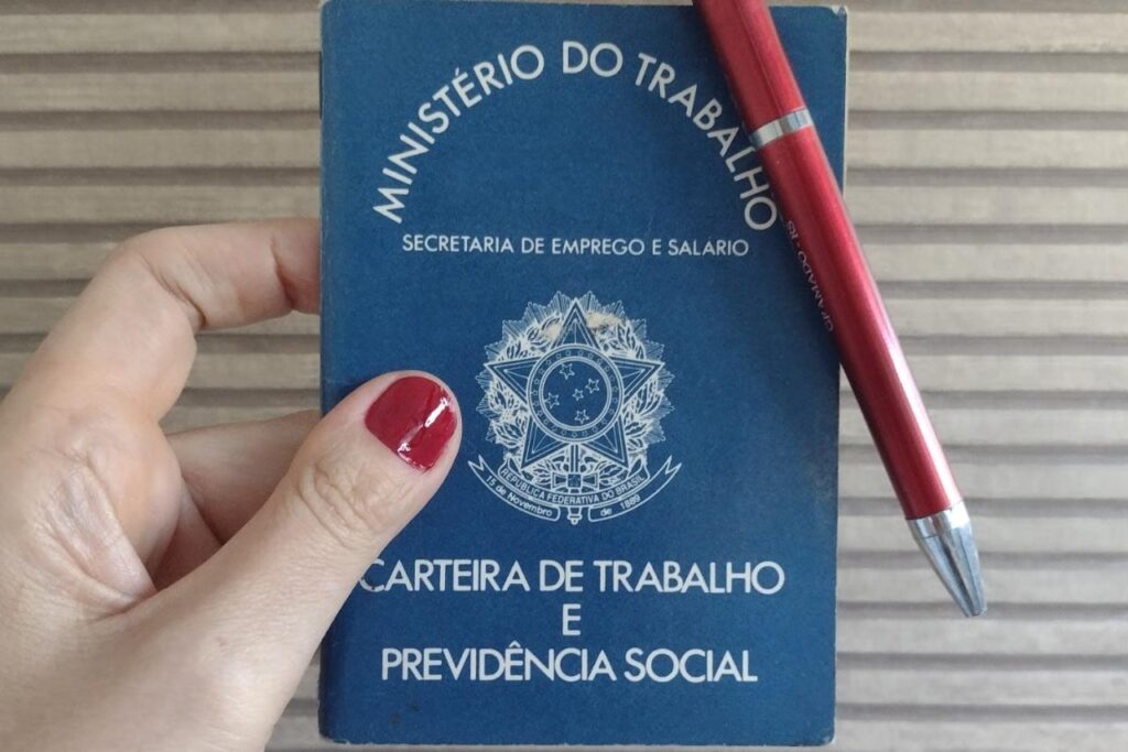 Trabalhadores no Rio de Janeiro em imagem de divulgação sobre emprego formal