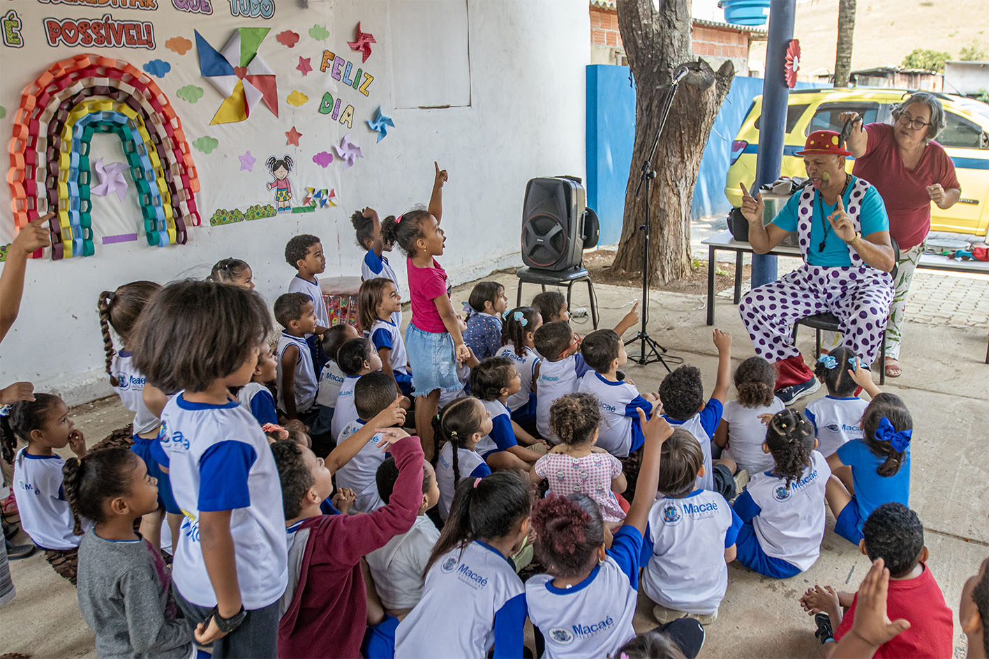 Crianças participam de atividade cultural em escola de Macaé