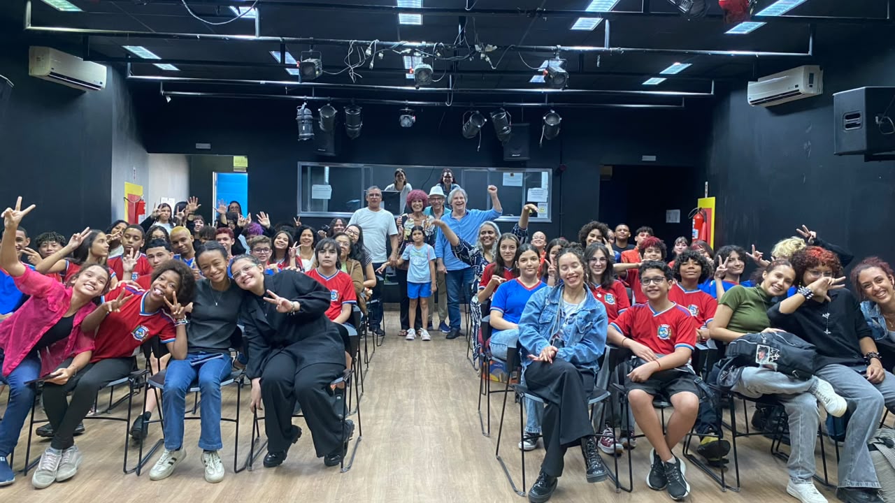 Alunos da rede pública participam de mostra de teatro em Maricá