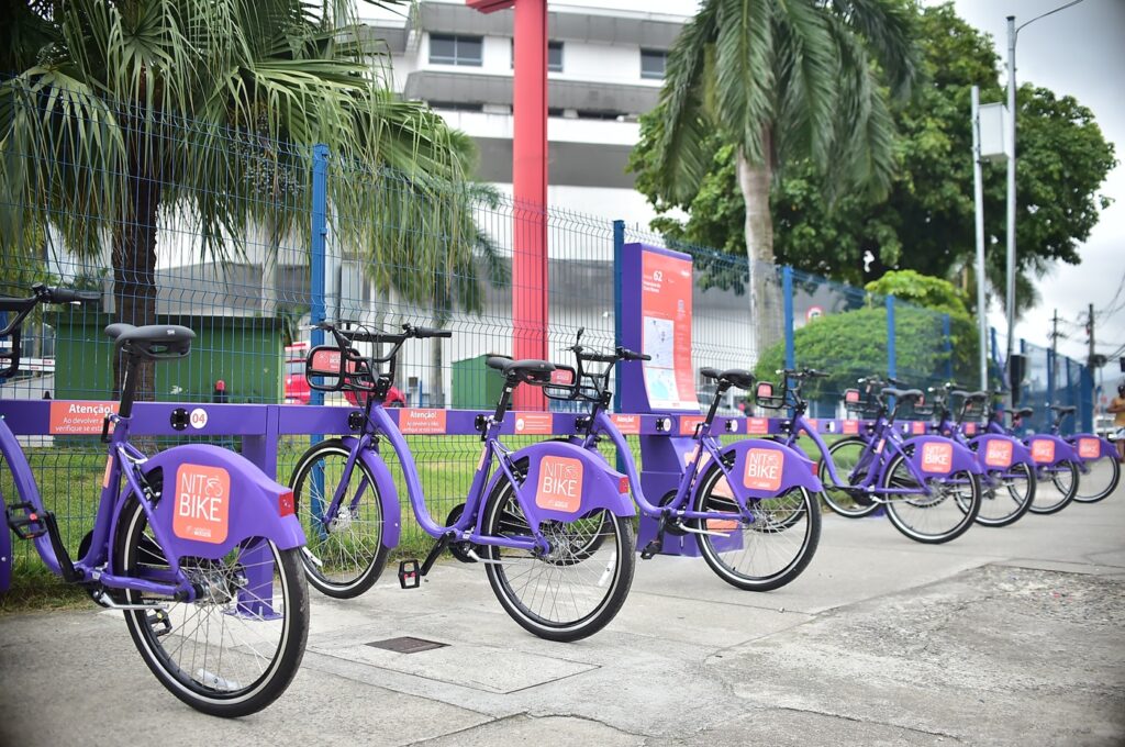 Estação de bicicletas compartilhadas NitBike em Itaipu, Niterói