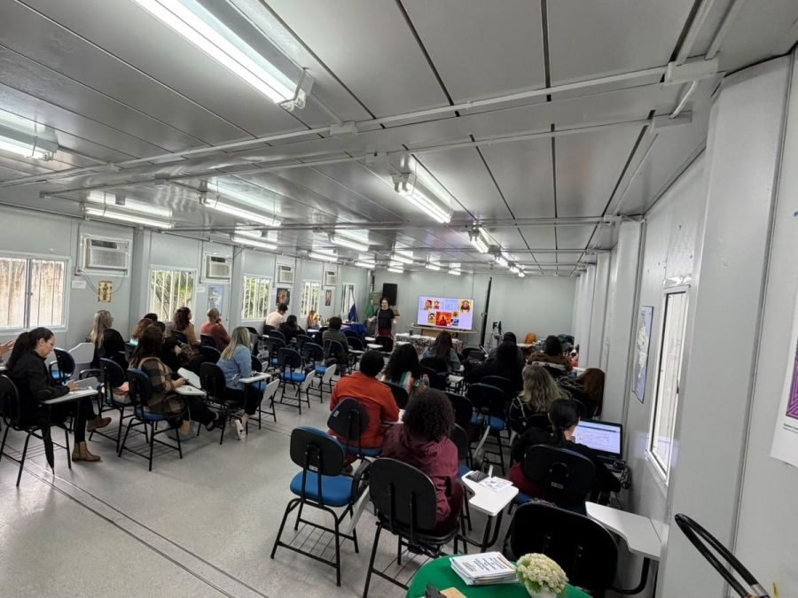 Formação para educadores sobre práticas antirracistas em Rio das Ostras